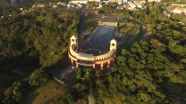Вид с воздуха на парк Тангуа. CURITIBA, PARANA / BRAZIL. Июль, 2017 . — стоковое видео