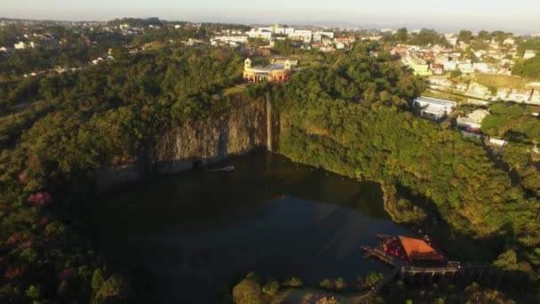 Luchtfoto van Tangua Park. Curitiba, Parana/Brazilië. Juli, 2017. — Stockvideo