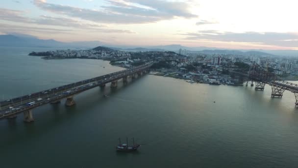 Vue Aérienne Costao do santinho Beach à Florianopolis, Brésil. juillet, 2017 . — Video