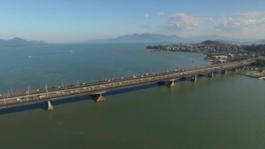 Florianopolis, Brezilya Pedro Ivo Campos köprü havadan görünümü. Temmuz, 2017. 