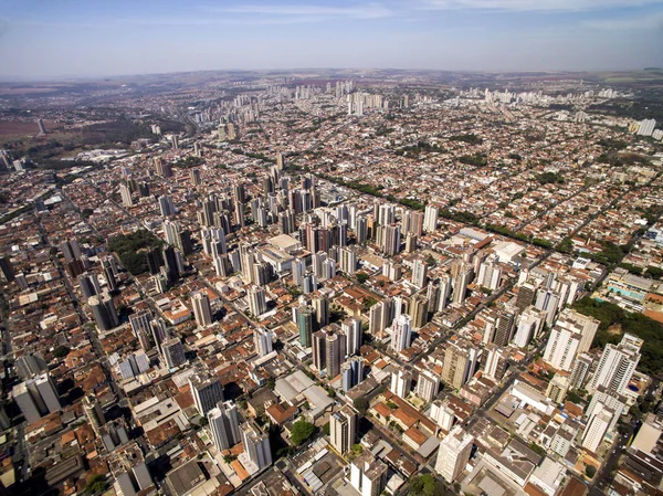 サンパウロ、ブラジルの空中ビュー リベイラン ・ プレト市 — ストック写真