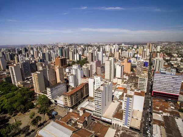 Vista aérea da cidade de Ribeirão Preto em São Paulo, Brasil — Fotografia de Stock