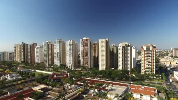 Veduta aerea della città di Ribeirao Preto a San Paolo, Brasile. Agosto 2017. Fiusa Avenue — Video Stock