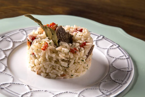 Arroz com carne e tomate — Fotografia de Stock