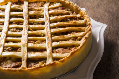 Sebzeli tavuklu böreği