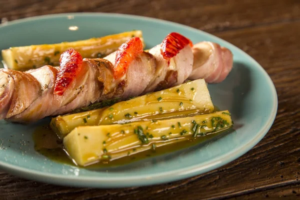 Pupunha pastırma ve palmito ile lezzetli tavuk ızgara