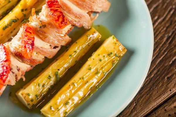 Pupunha pastırma ve palmito ile lezzetli tavuk ızgara