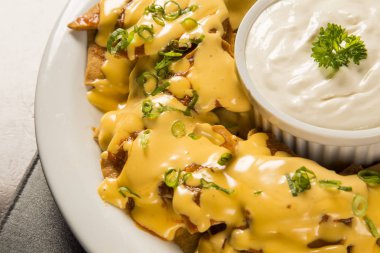 Cips çedar peyniri ile cips ve plaka içinde değişiklik dips. 