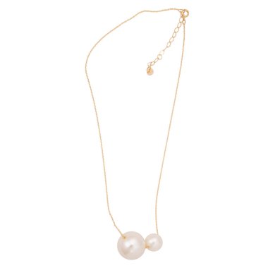 Altın Zincir kolye inci beyaz zemin üzerine ile