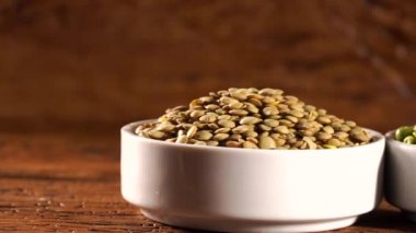 Çeşitli fasulye, çiğ gıda. Dolly vurdu. Çok yakın. 