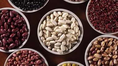 Dönüşümlü olarak çeşitli fasulye