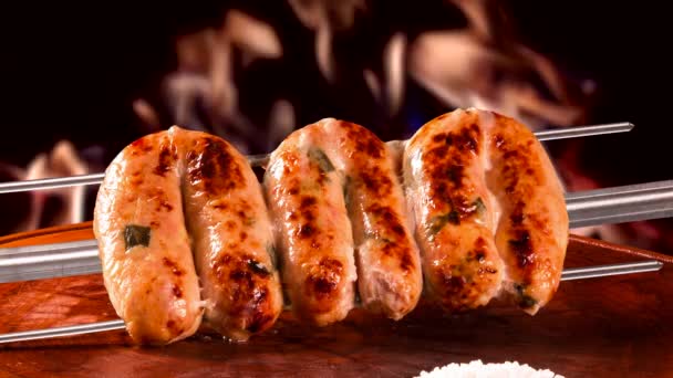 Wurst Feuer Traditionelles Brasilianisches Grillen — Stockvideo