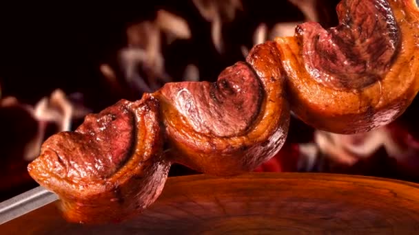 Picanha Tradicional Barbacoa Brasileña Con Fondo Fuego — Vídeos de Stock