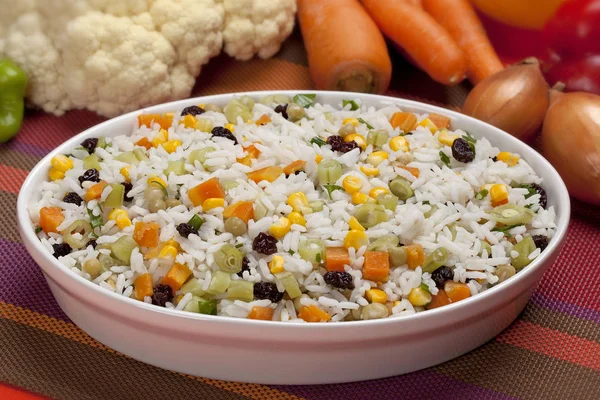 Riz Cuit Avec Des Légumes Sur Table Fermer — Photo