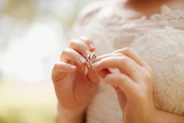 Anéis de casamento macro — Fotografia de Stock