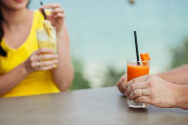 ananas kokteyli ve karpuz kokteyl