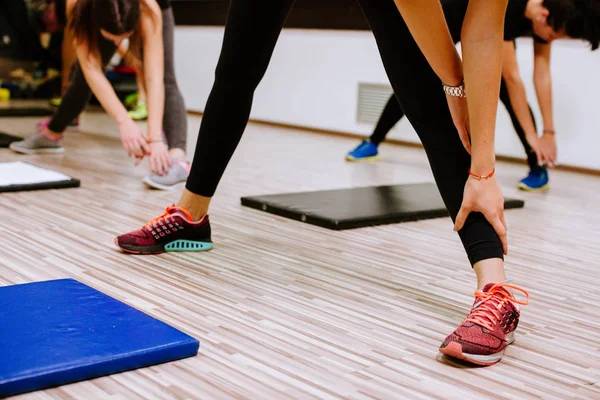 Gambe stretching da vicino — Foto Stock