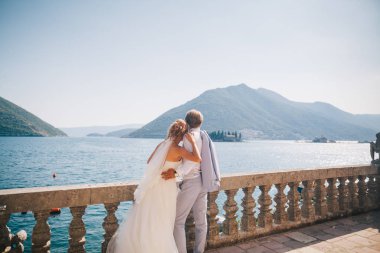 Balayı Düğün çifti Avrupa'yı gezersin