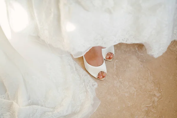 Sapatos de casamento extravagantes — Fotografia de Stock