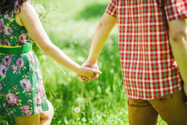 güzel çift birlikte elele