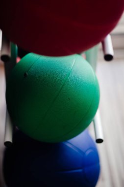 kardiyo topu içinde jimnastik salonu