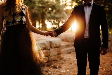 Çift el siluet holding