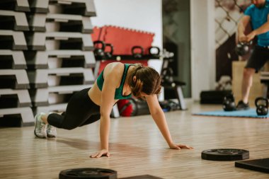 CrossFit grup eğitimi