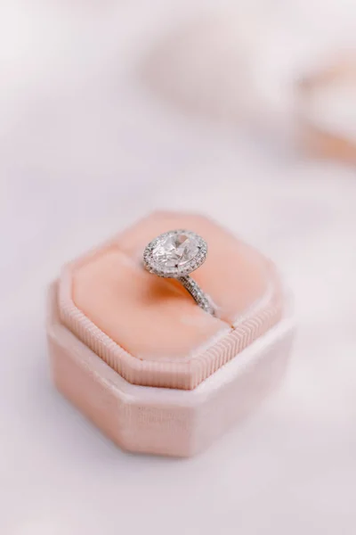 Anello Fidanzamento Con Diamante Bellissimo Anello Fidanzamento Lusso Matrimonio Belle — Foto Stock