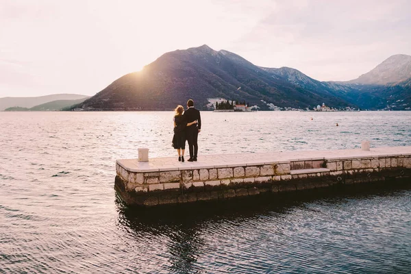 Couple Travel Vacation Europe Montenegro Romantic Couple Traveling Europe Perast — Stock Photo, Image