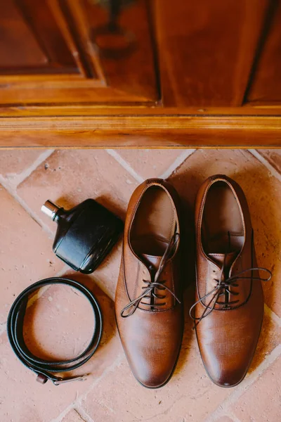 Collectie Accessoires Van Man Plat Met Parfum Mannenschoenen Riem Parfum — Stockfoto