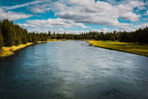 Large River with blue sky and clouds — Stock Photo, Image