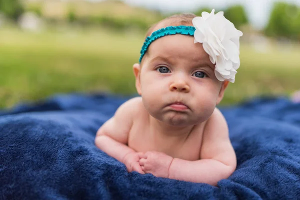 Newborn Baby Girl Outside — Stock Photo, Image