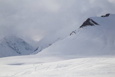 Kafkas Dağları, Georgia, Kayak Gudauri.