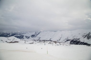 Kafkas Dağları, Georgia, Kayak Gudauri.