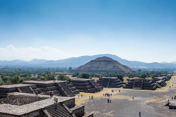 2019-11-25 Теотиуакан, Мексика. Вид на пирамиду солнца . — стоковое фото