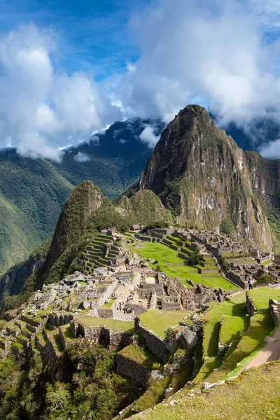 Vista de la ciudad perdida de Machu Picchu, Perú . — Foto de Stock