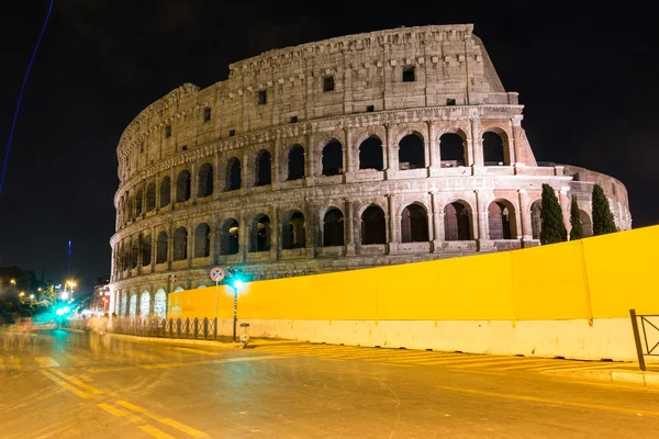 Colosseum in donker — Stockfoto