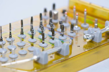 Aracı matkaplar diş Prosthetist