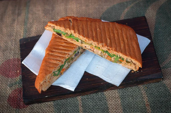 tavuk ile ciabatta sandviç