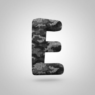 Kamuflaj harf E büyük harf. Beyaz arka plan üzerinde izole kamuflaj doku ile 3D render yazı tipi.
