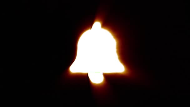 Glänzende Feuerring Glocke Ikone fliegen in der Mitte flackert mit rgb Spektrum Farben. — Stockvideo