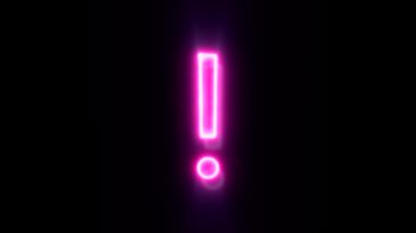 animasyon pembe neon ünlem işareti siyah arkaplan üzerinde.
