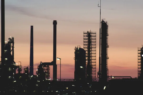 Industriële Fabriek Met Zonsondergang — Stockfoto