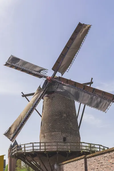 Windmill Field — Stock Photo, Image