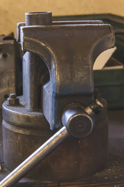 Eski Paslı Metal Makineyi Kapatın — Stok fotoğraf