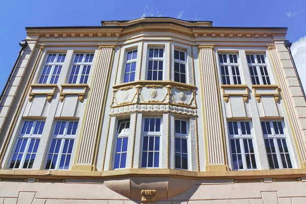 Renovated Old Building Exterior — Stock Photo, Image