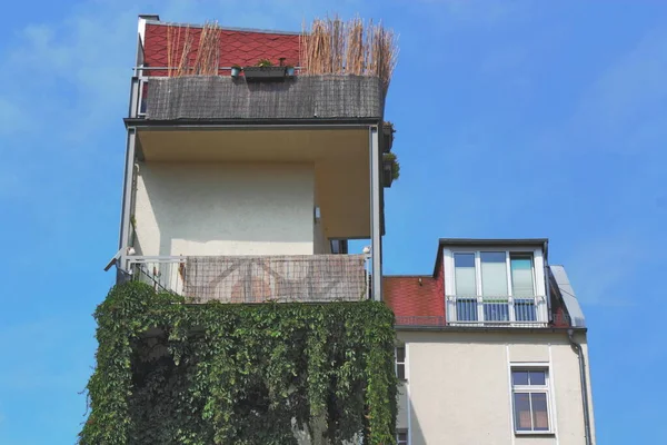 Vista Edificio Residenziale Con Tetto Una Casa — Foto Stock