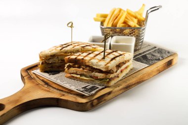 Sebzeli ekmek ve tereyağlı biftek