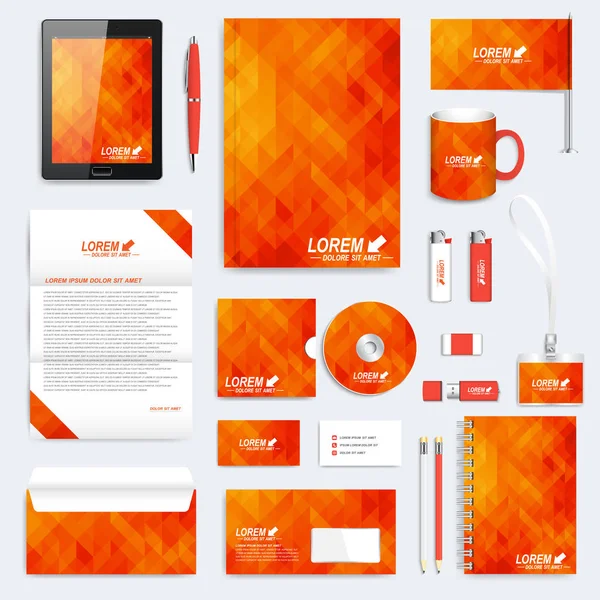 Orange Set von Vektor-Corporate Identity-Vorlage. moderne Schreibwarenattrappe. Hintergrund mit orangen und gelben Dreiecken. Wirtschaft, Wissenschaft, Medizin und Technologiedesign. Markendesign. — Stockvektor