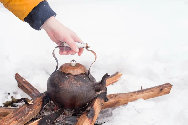 冬の直火銅釜 — ストック写真